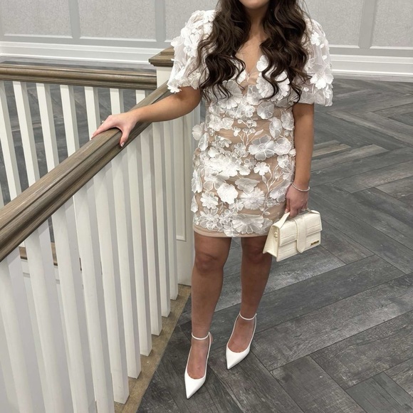 ELLIAT Zayla Mini Dress in Ivory & Nude - Picture 5 of 5